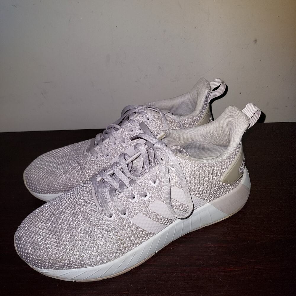 Adidas Women's Sneakers 7.5M Lace Up Questar BYD Cloudfoam Low Top Pink